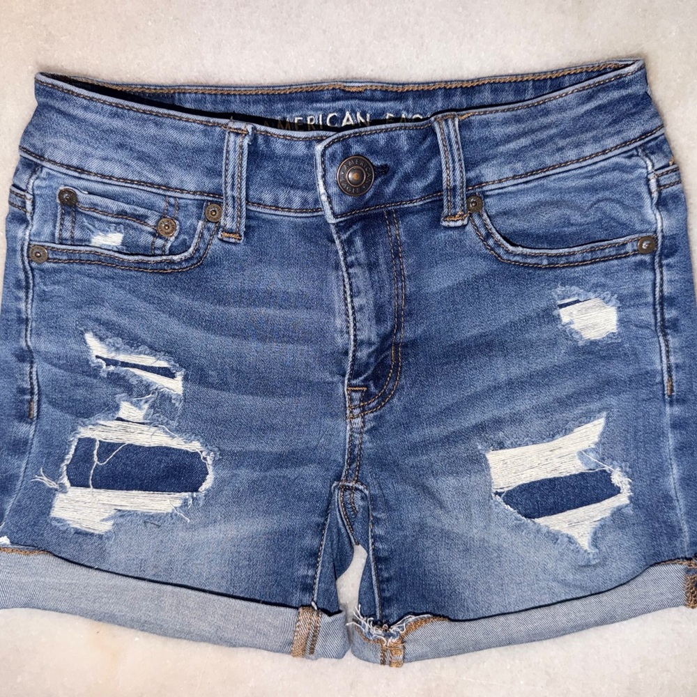 American Eagle Outfitters Distressed Blue Jean Shorts size 0